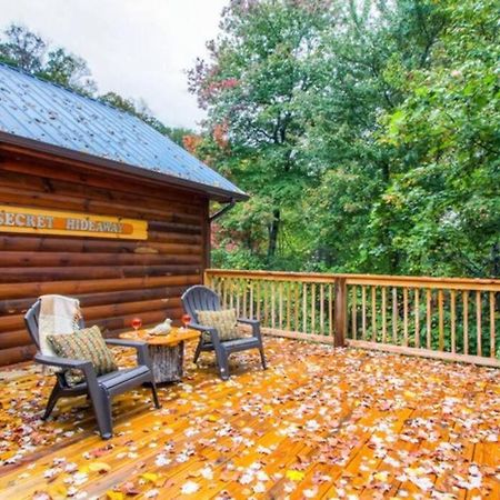 Вілла Great Location Pool Table Hot Tub Гатлінбург Екстер'єр фото