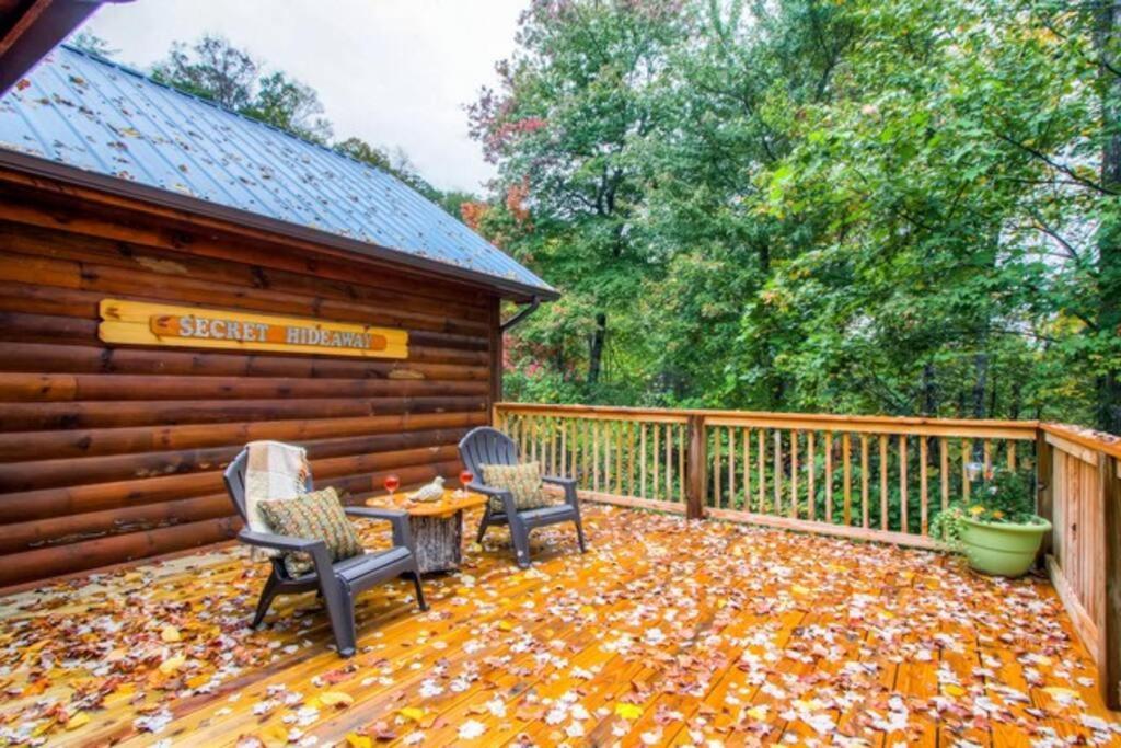 Вілла Great Location Pool Table Hot Tub Гатлінбург Екстер'єр фото
